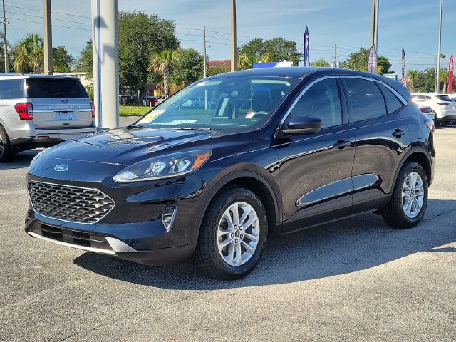 Certified 2021 Ford Escape SE FWD image 3
