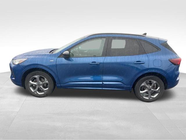 Certified 2023 Ford Escape ST-Line w/ Tech Pack #1 AWD/4WD image 4