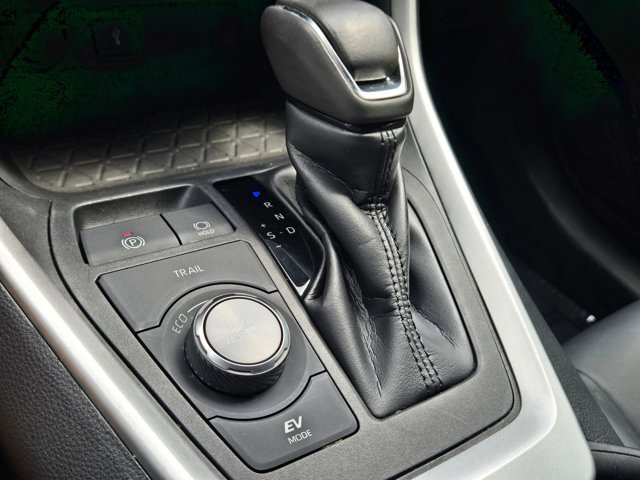 Used 2022 Toyota RAV4 XSE AWD/4WD image 12