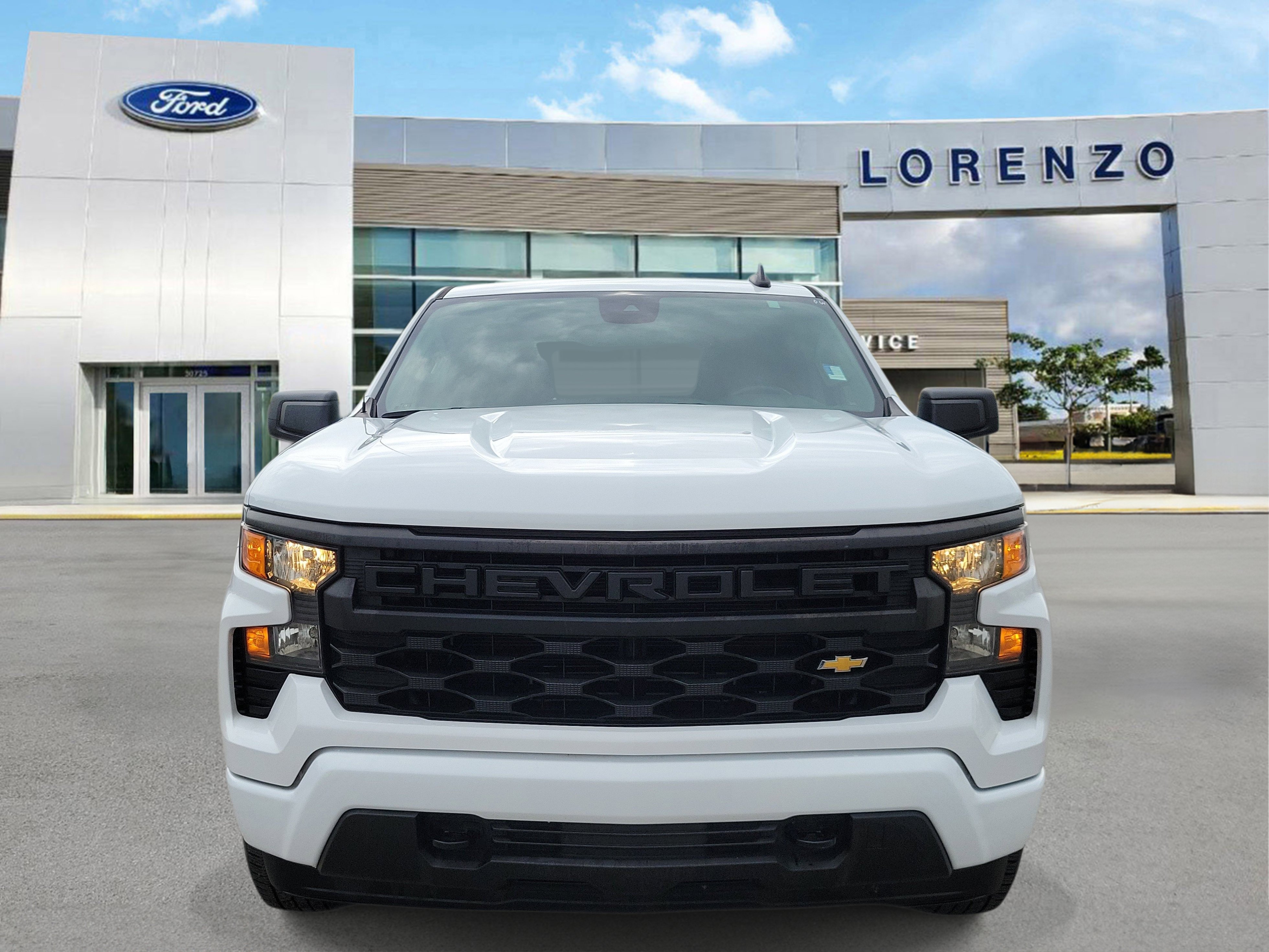 Used 2022 Chevrolet Silverado 1500 Custom RWD image 2