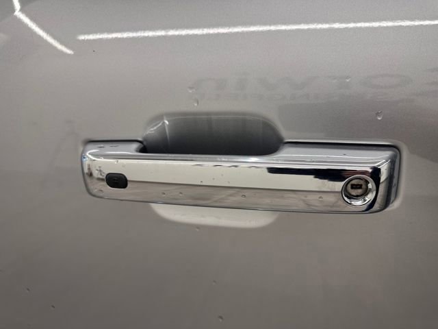 Certified 2022 Ford F150 Lariat w/ Equipment Group 502A High image 36