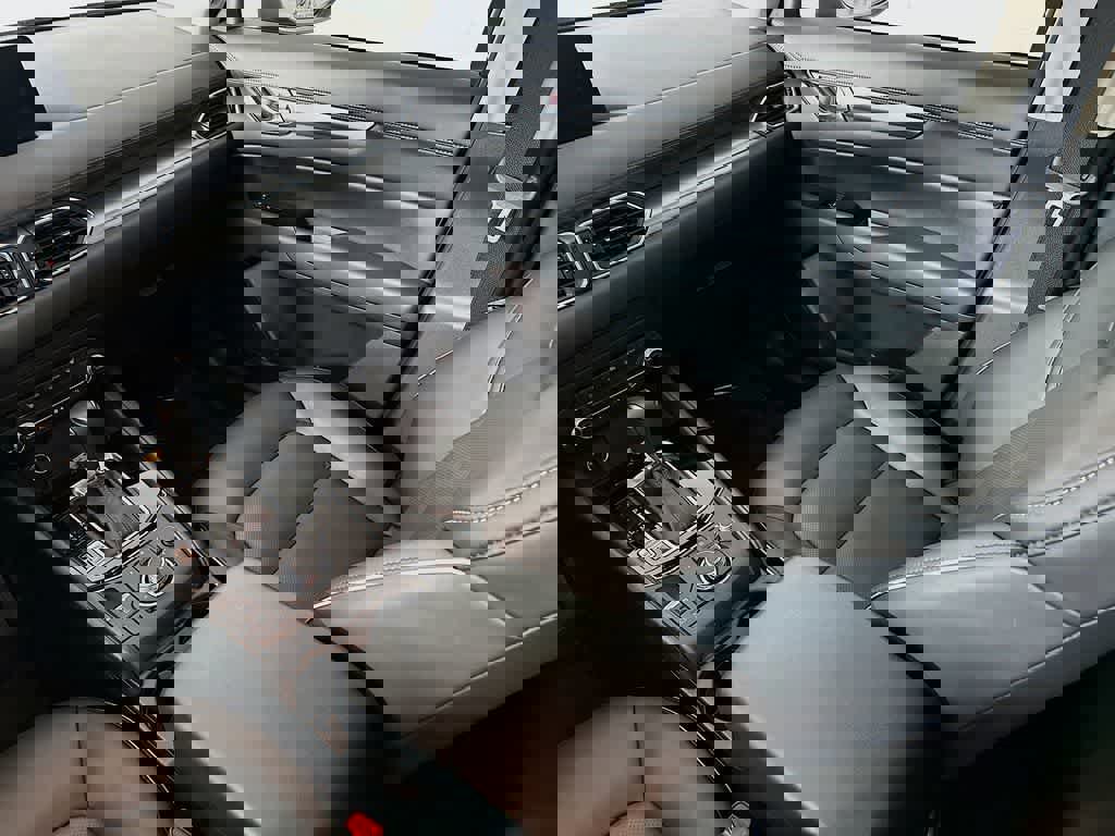 Used 2025 MAZDA CX-5 AWD 2.5 S w/ Select Package image 14