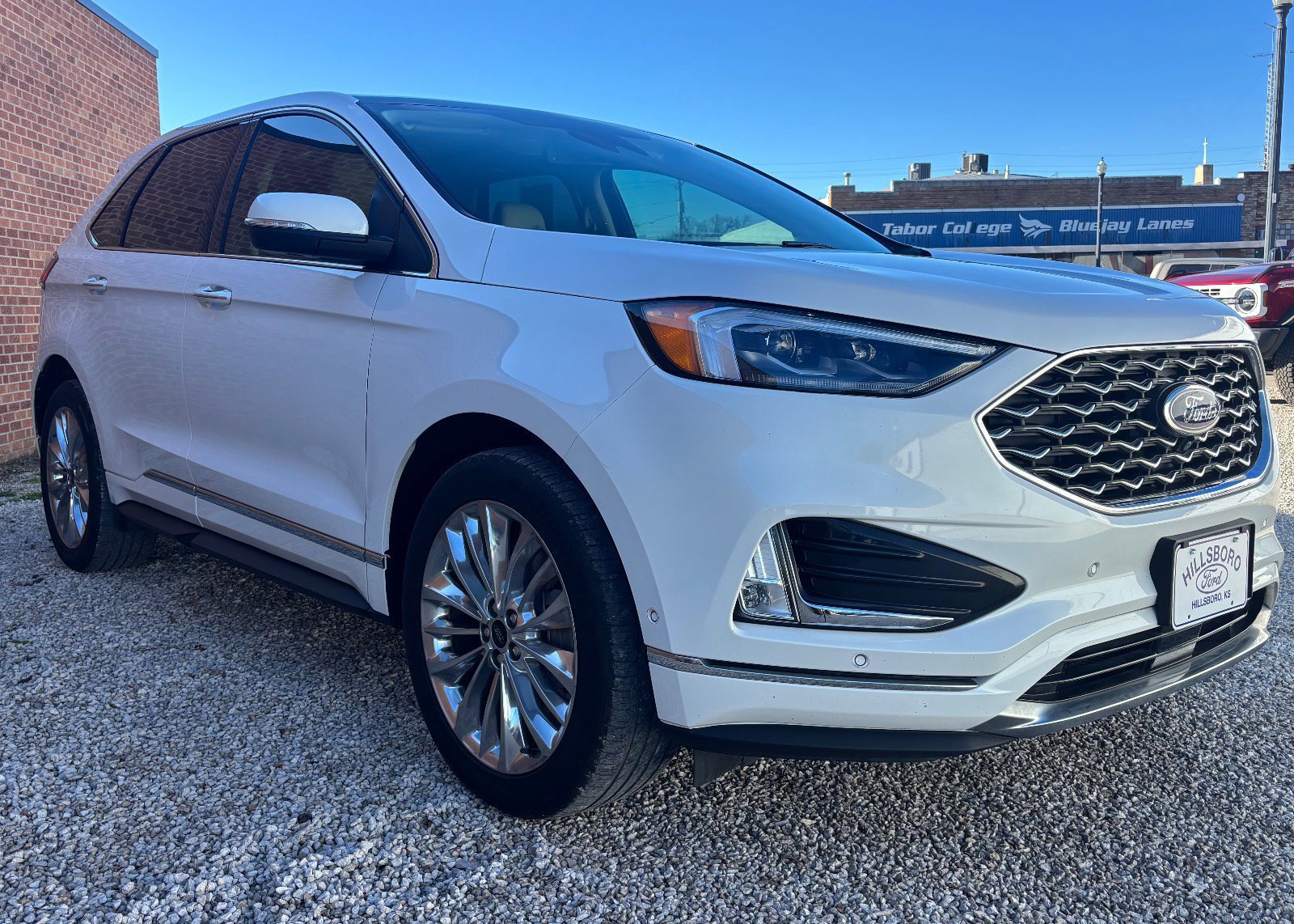 Certified 2022 Ford Edge Titanium w/ Equipment Group 301A image 5