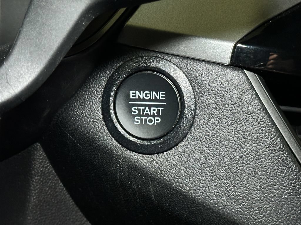 Certified 2024 Ford Escape Active AWD/4WD image 37