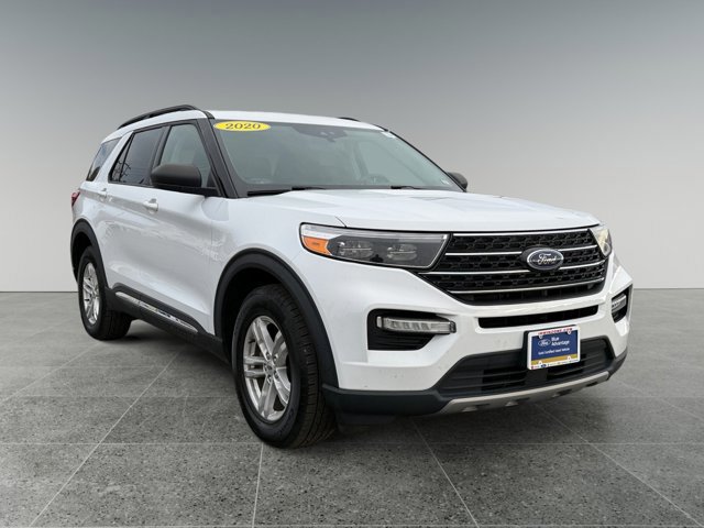 Certified 2020 Ford Explorer XLT w/ Equipment Group 202A image 7