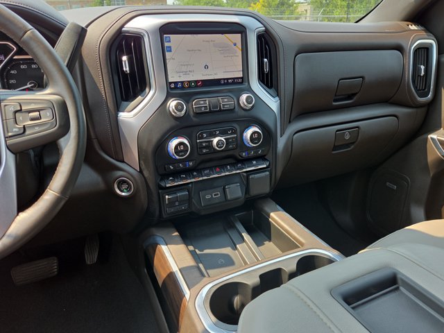 Used 2021 GMC Sierra 1500 SLT w/ Technology Package AWD/4WD image 25