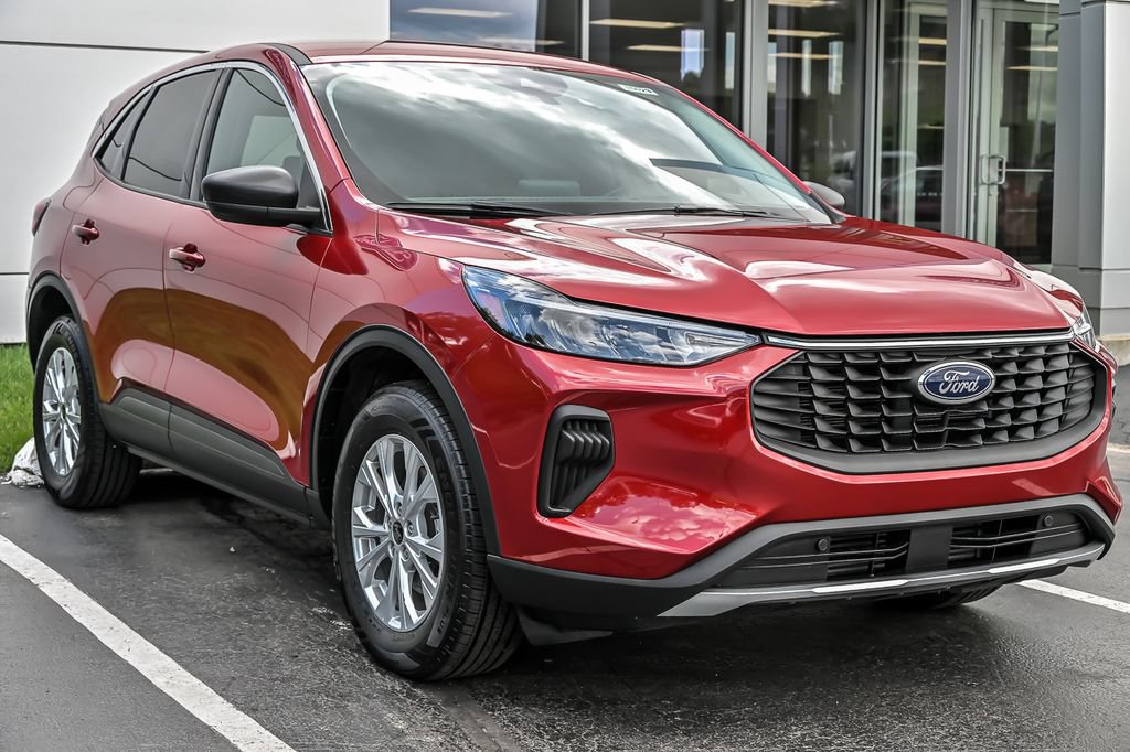 Certified 2023 Ford Escape Active AWD/4WD image 12