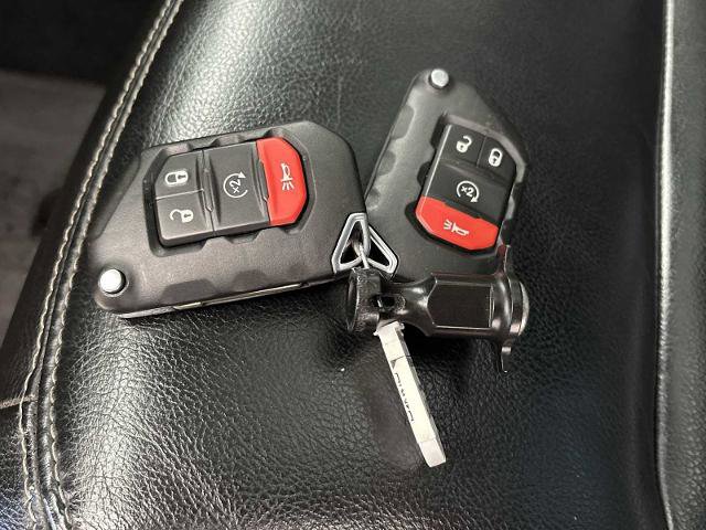 Used 2023 Jeep Wrangler Unlimited Sahara w/ Cold Weather Group image 32