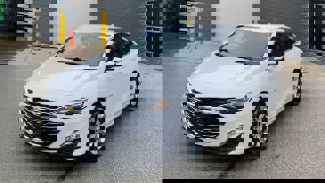 Used 2020 Chevrolet Malibu LT image 5