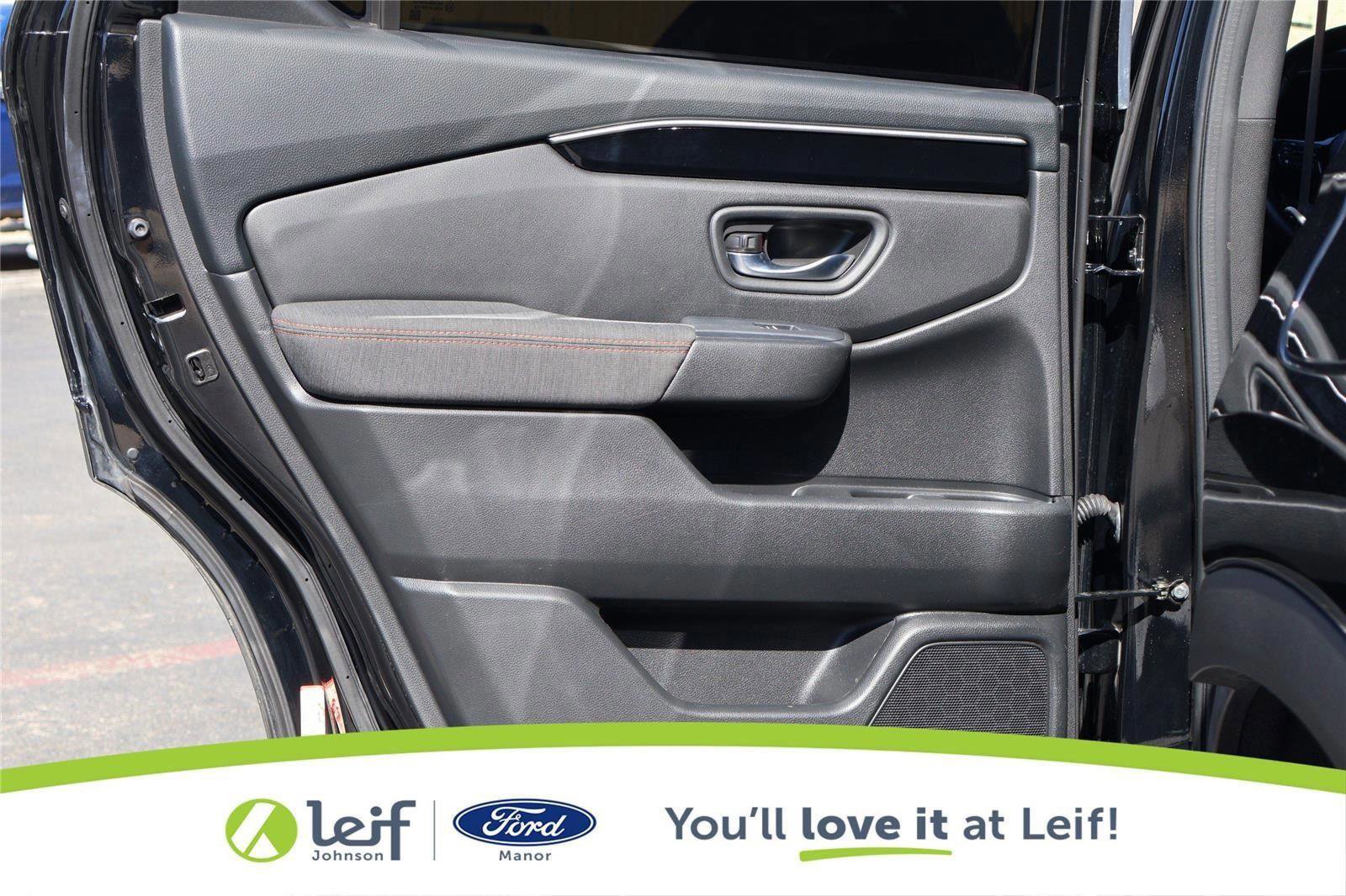 Used 2023 Honda Pilot Sport image 28