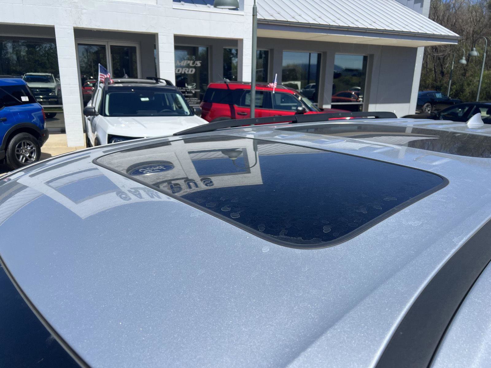 Used 2021 Chevrolet Traverse Premier w/ Redline Edition image 9