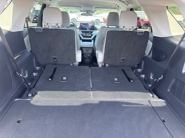 Certified 2025 Ford Explorer Active AWD/4WD image 19