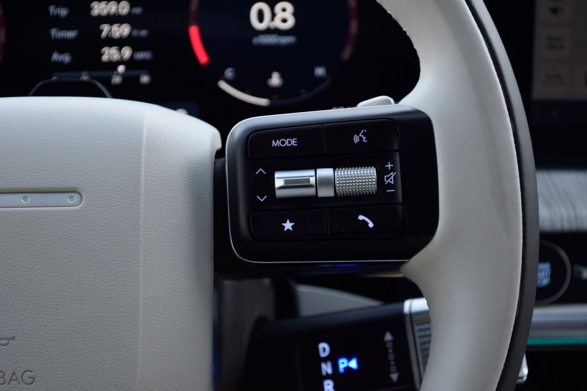 Used 2025 Hyundai Santa Fe Calligraphy image 13