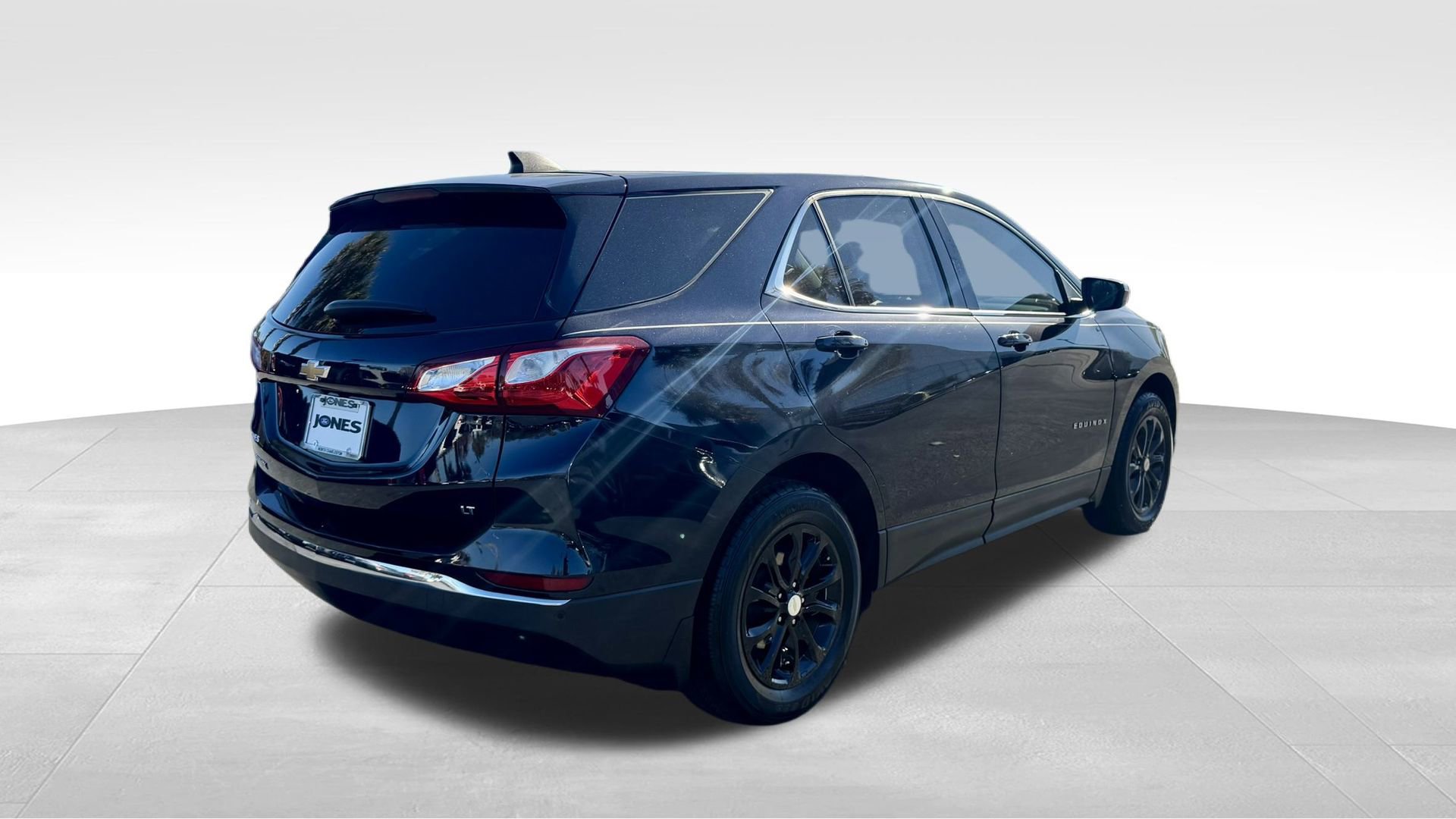 Used 2020 Chevrolet Equinox LT image 11