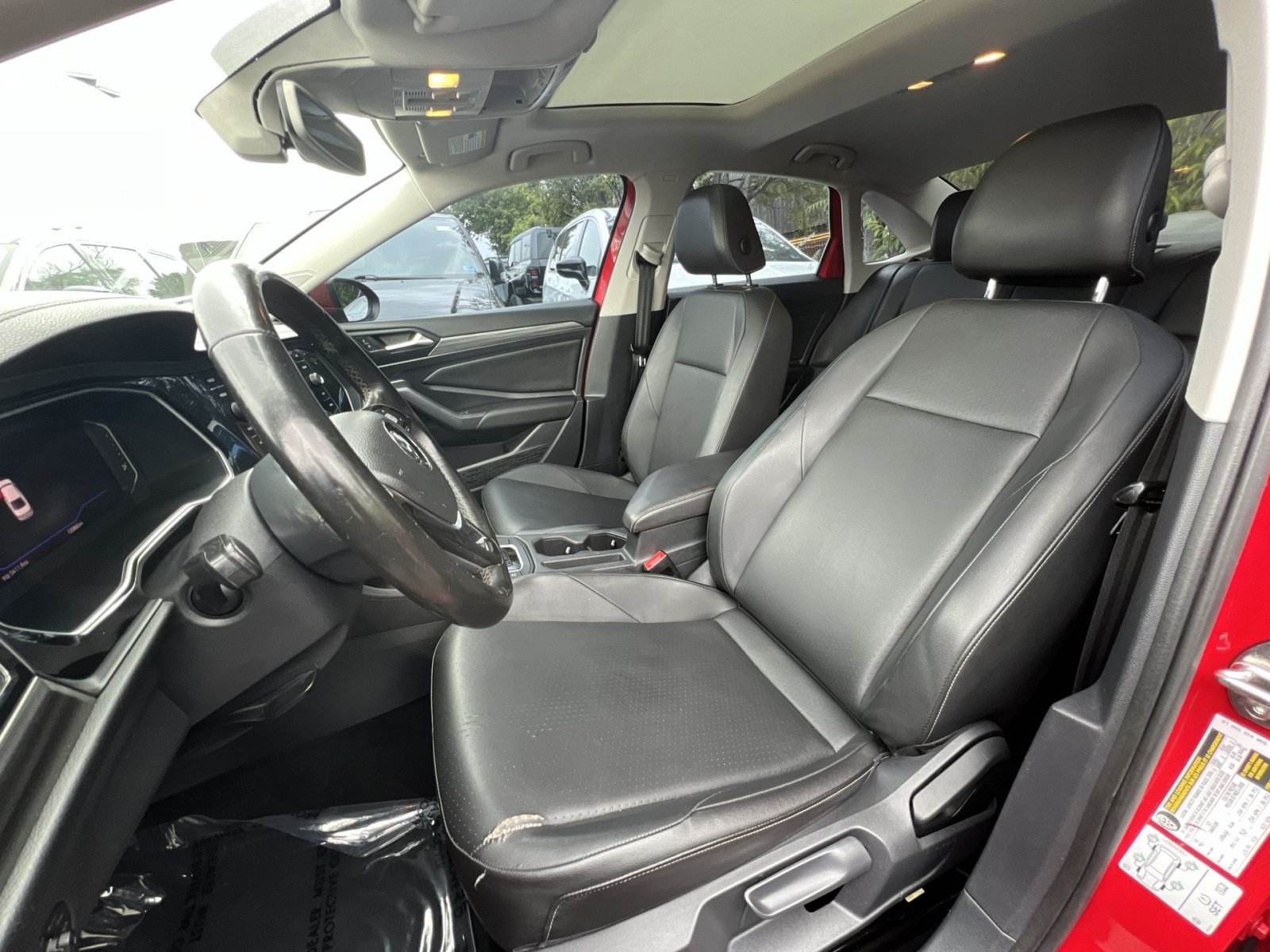 Used 2019 Volkswagen Jetta SEL w/ Cold Weather Package FWD image 21