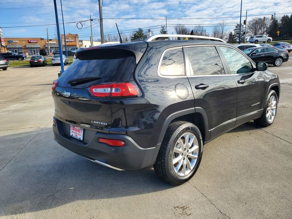 Used 2016 Jeep Cherokee Limited image 4
