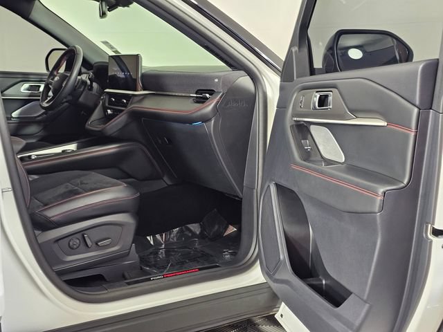 Certified 2025 Ford Explorer ST AWD/4WD image 12