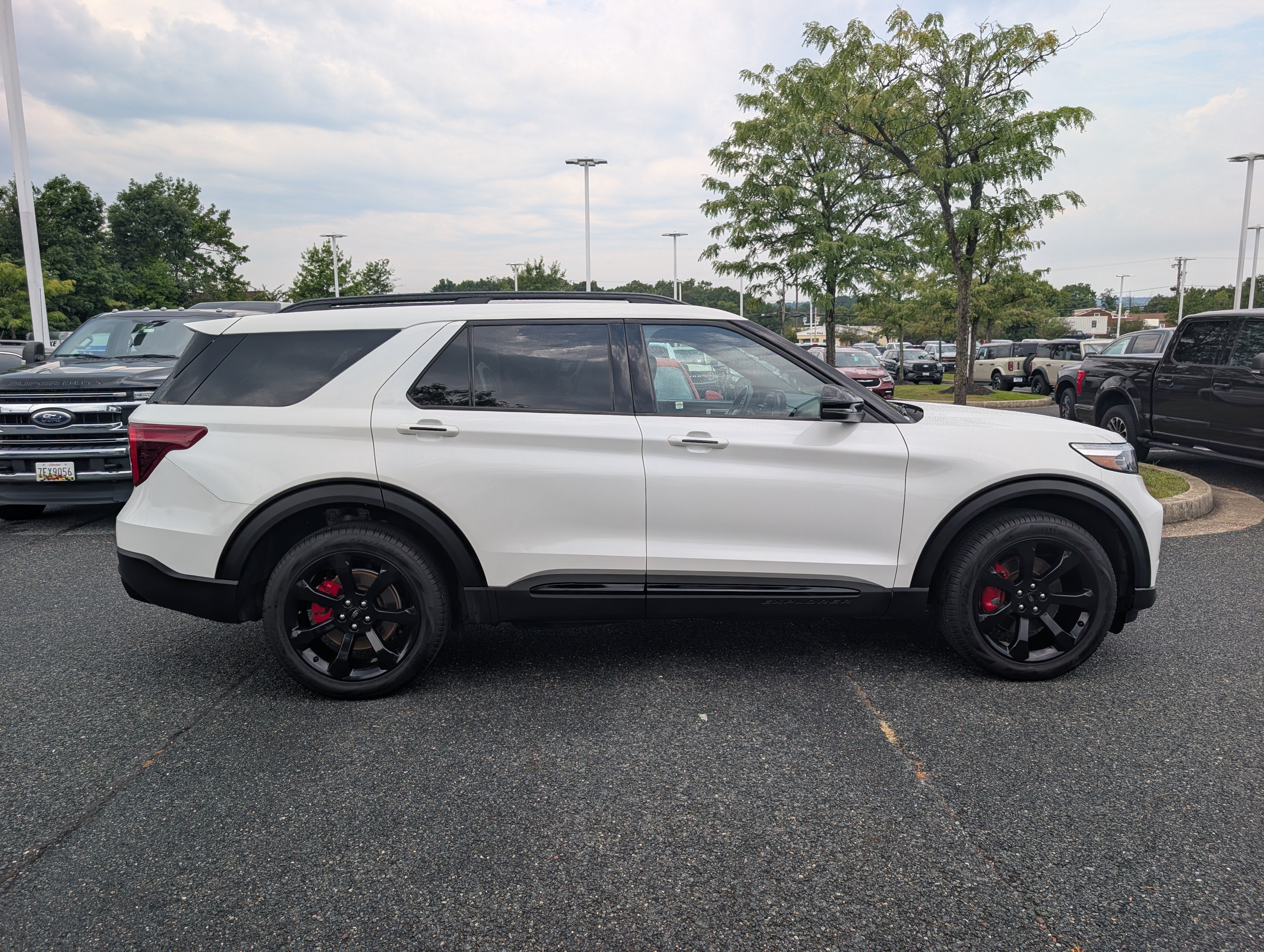 Certified 2023 Ford Explorer ST w/ Equipment Group 401A AWD/4WD image 2