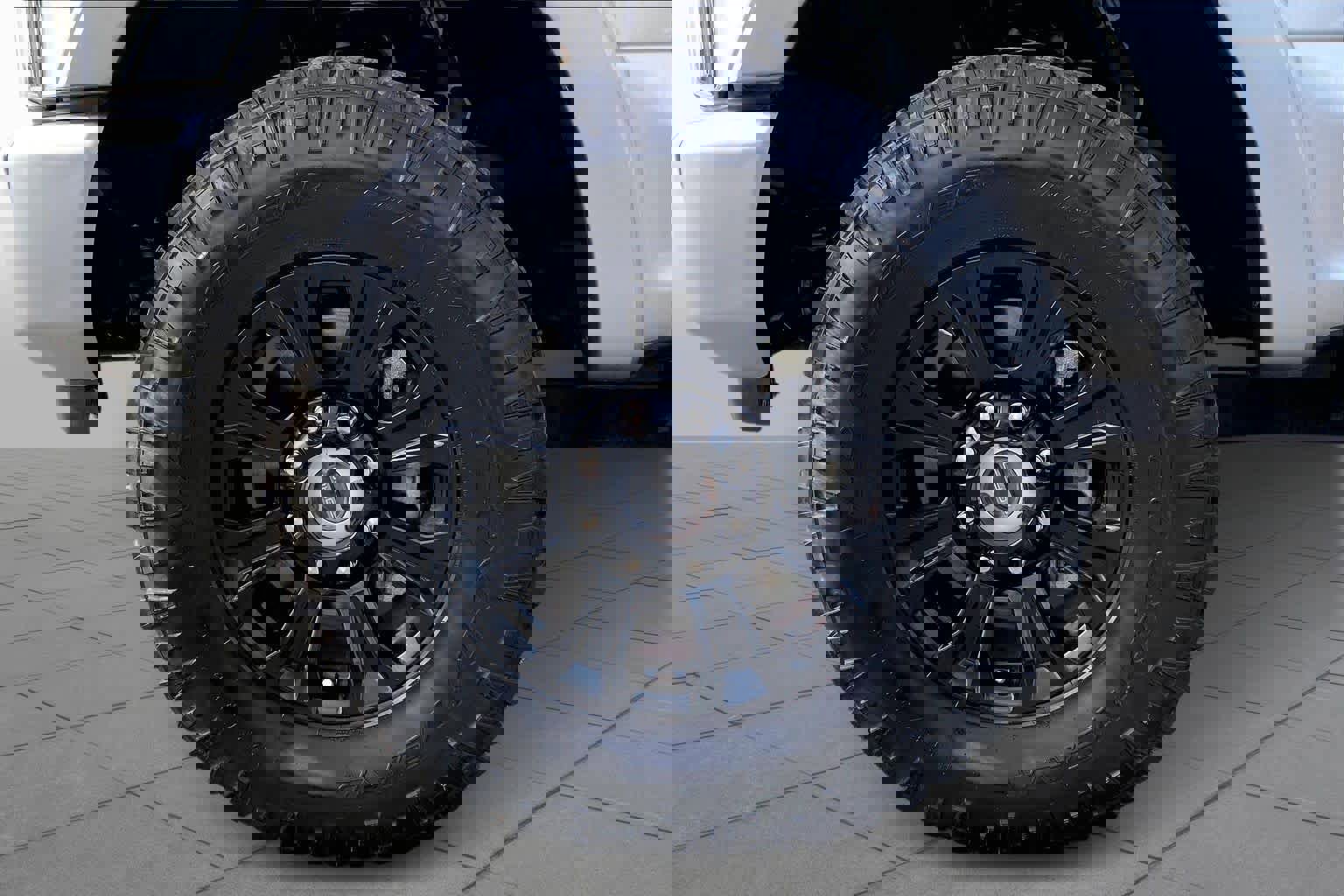 Certified 2022 Ford F250 Platinum w/ Tremor Off-Road Package image 11