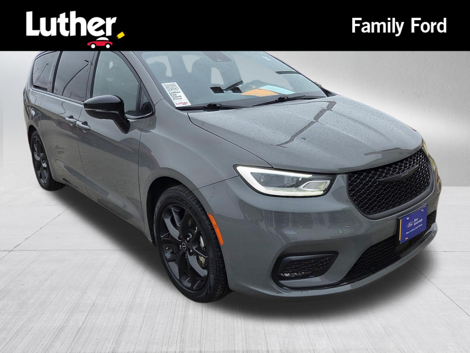 Used 2025 Chrysler Pacifica Limited FWD image 1