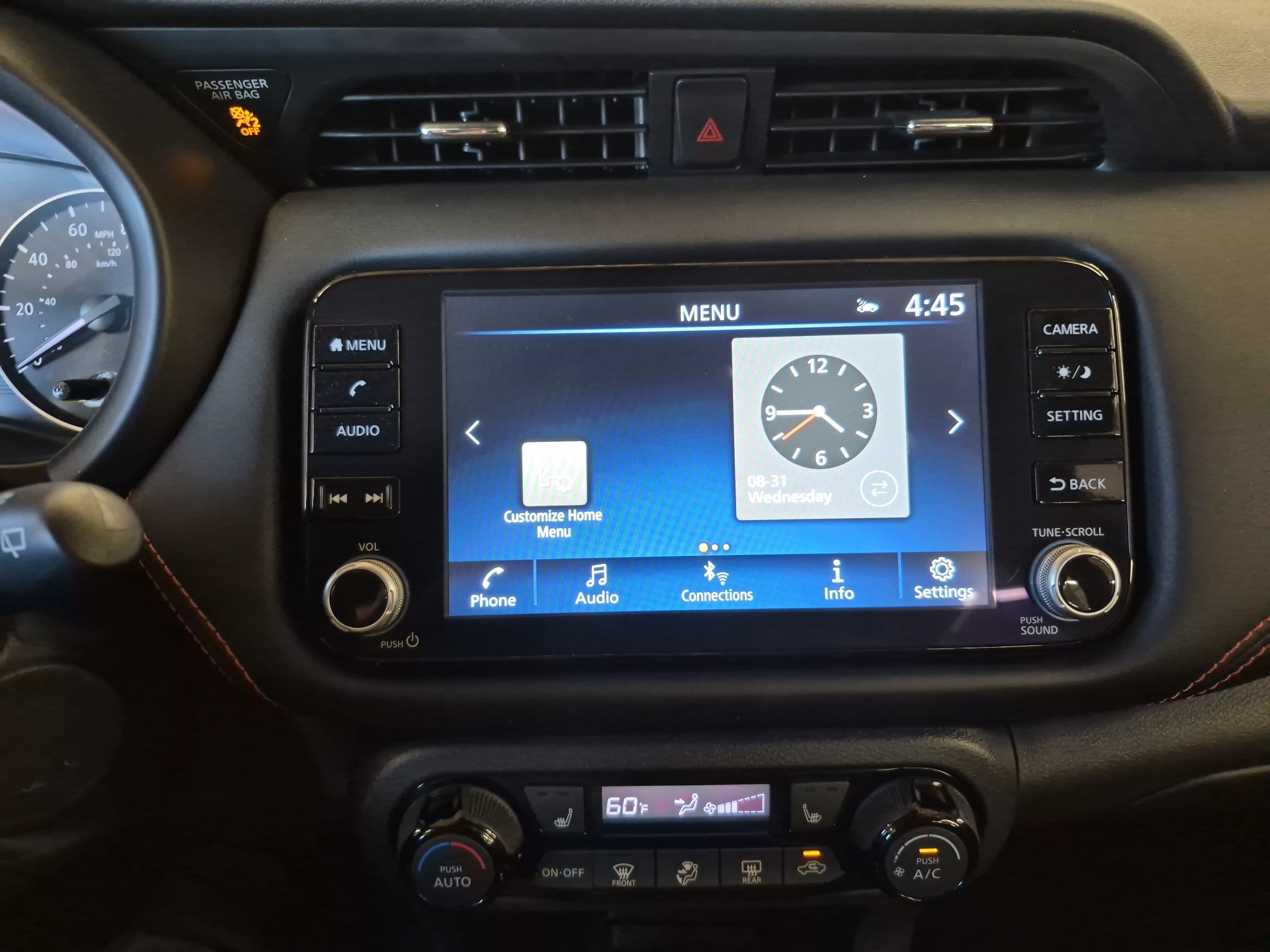 Used 2024 Nissan Kicks SR w/ SR Premium Package FWD image 30
