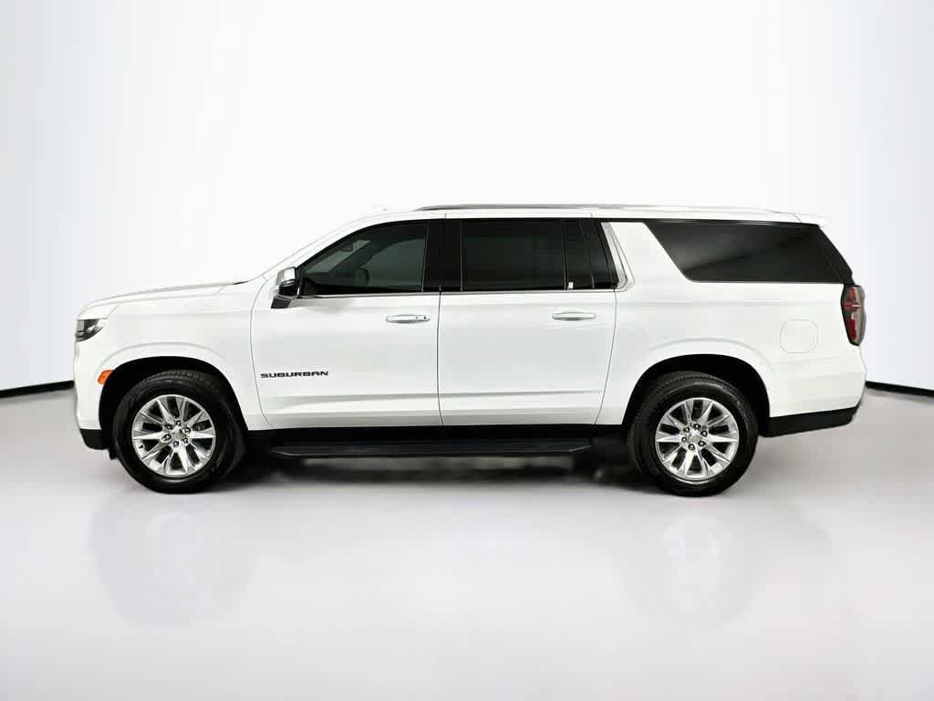 Used 2023 Chevrolet Suburban Premier AWD/4WD image 3