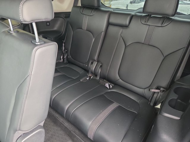 Used 2025 Honda Pilot Touring image 14