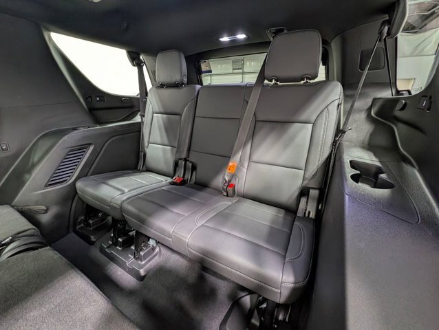 Used 2022 Chevrolet Tahoe LT w/ Luxury Package AWD/4WD image 18