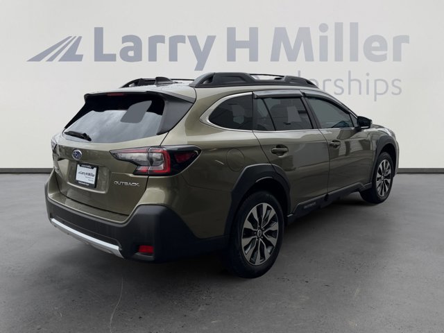 Used 2023 Subaru Outback Limited image 5