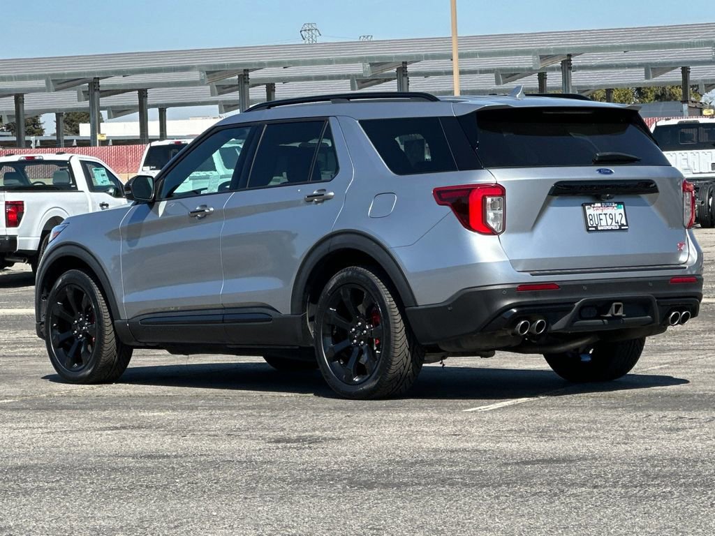 Certified 2020 Ford Explorer ST w/ ST Street Pack image 3