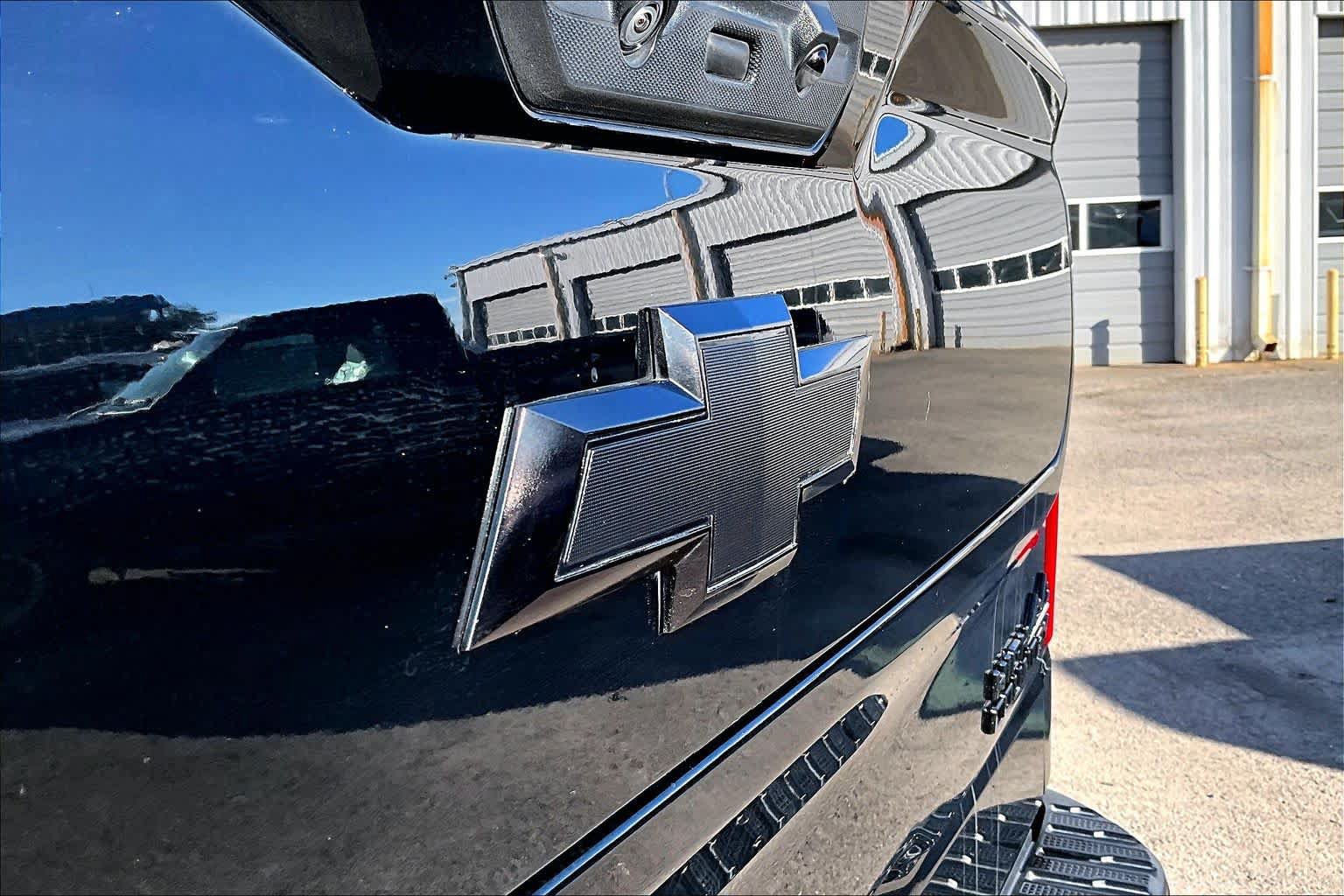 Used 2024 Chevrolet Silverado 1500 High Country w/ Midnight Edition AWD/4WD image 31