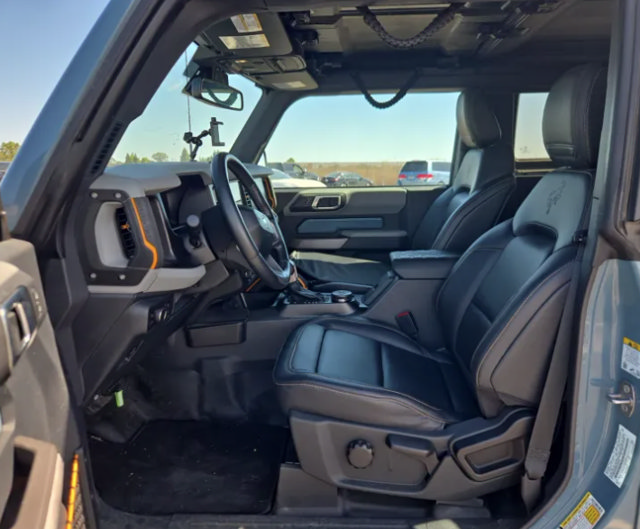 Certified 2022 Ford Bronco Badlands w/ Sasquatch Package AWD/4WD image 10