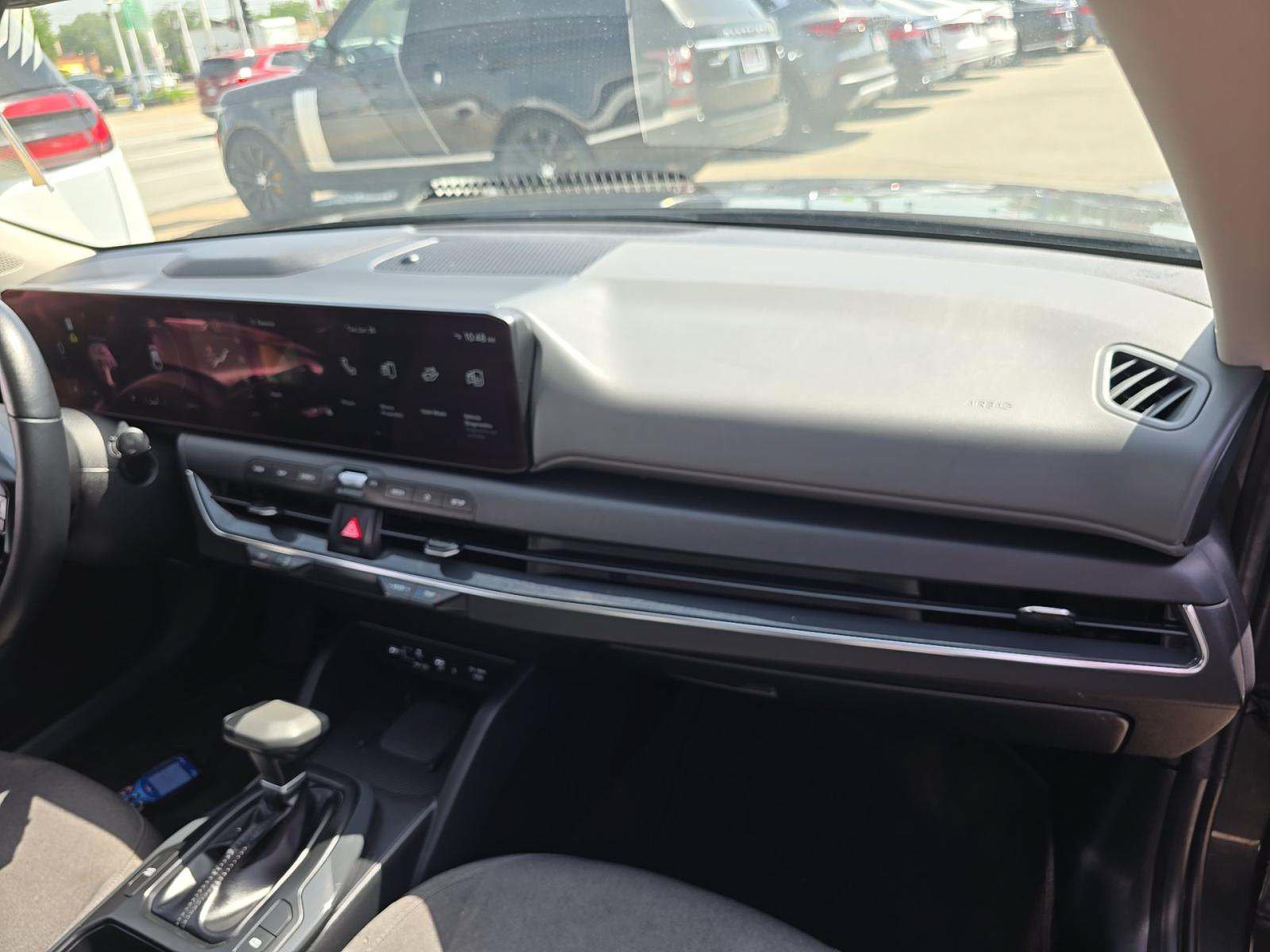 Used 2025 Kia K4 EX FWD image 31