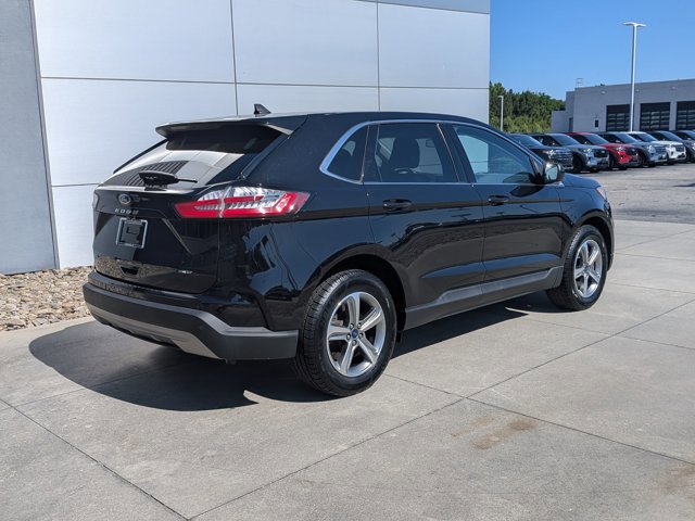 Certified 2022 Ford Edge SEL w/ Convenience Package AWD/4WD image 4