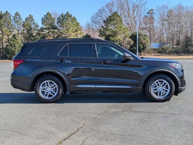Certified 2025 Ford Explorer Active w/ Active Comfort Package image 6