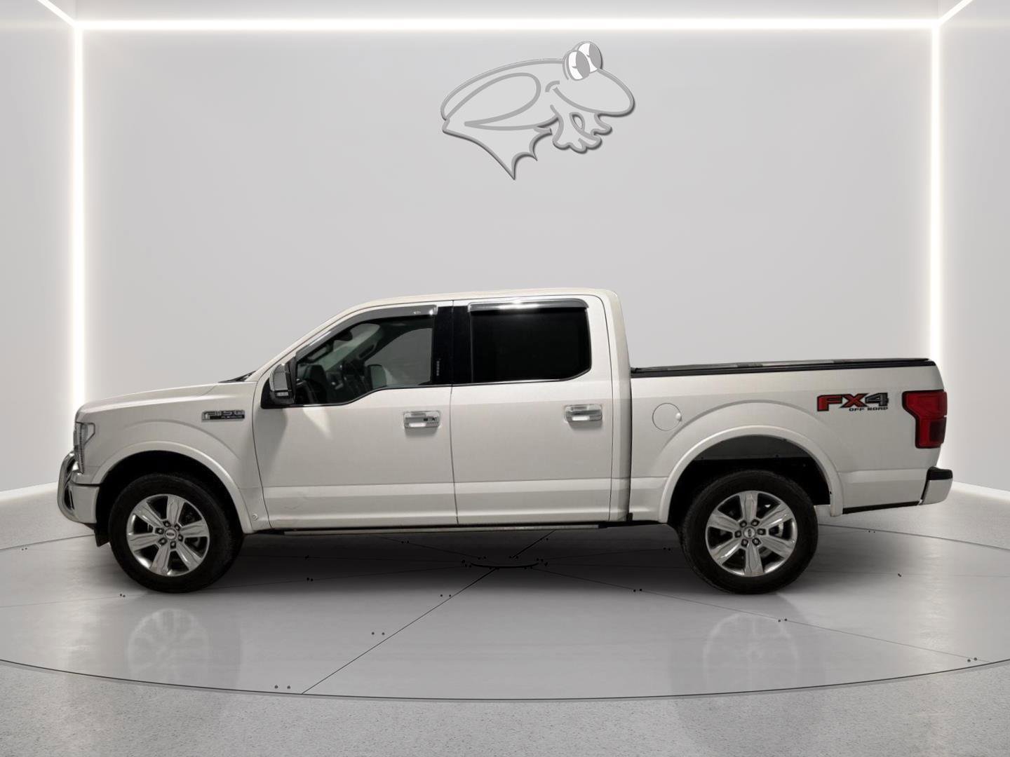 Certified 2019 Ford F150 Platinum w/ Equipment Group 701A Luxury image 4