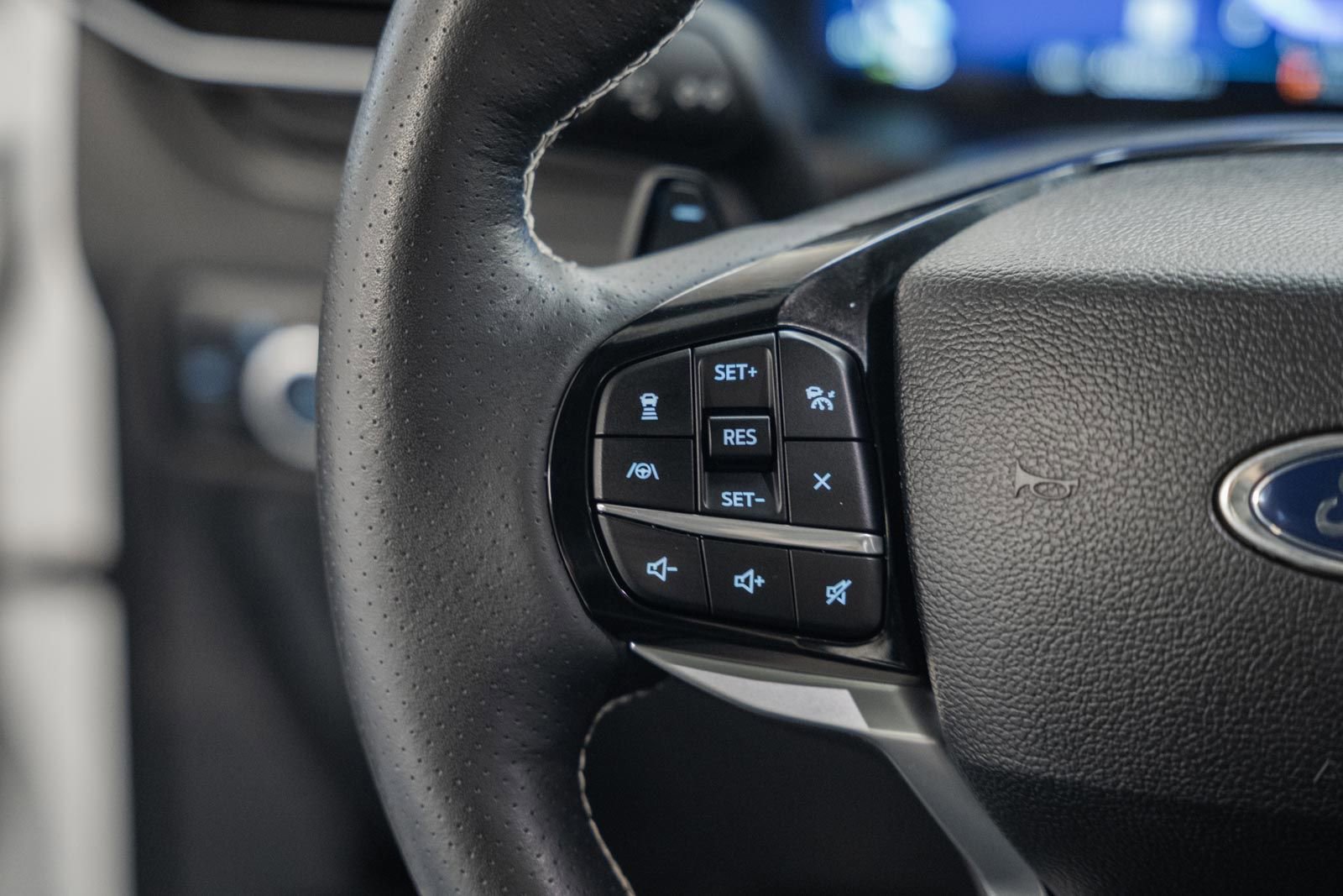 Certified 2024 Ford Explorer ST w/ Equipment Group 401A image 34