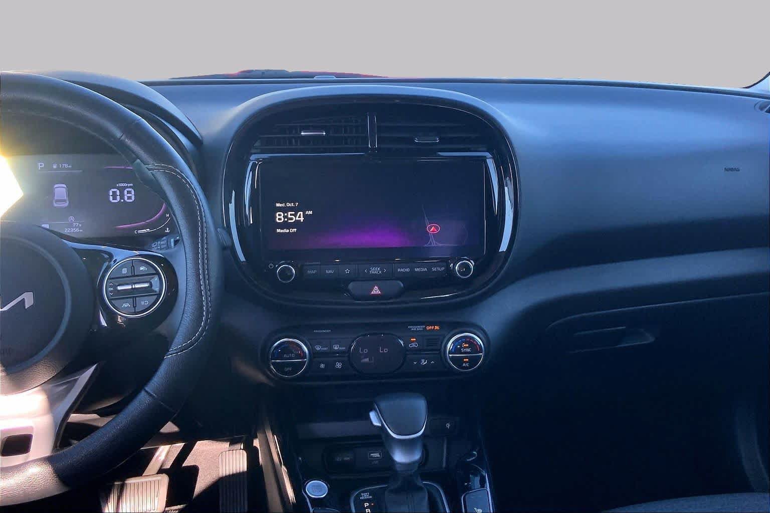 Used 2024 Kia Soul EX FWD image 7