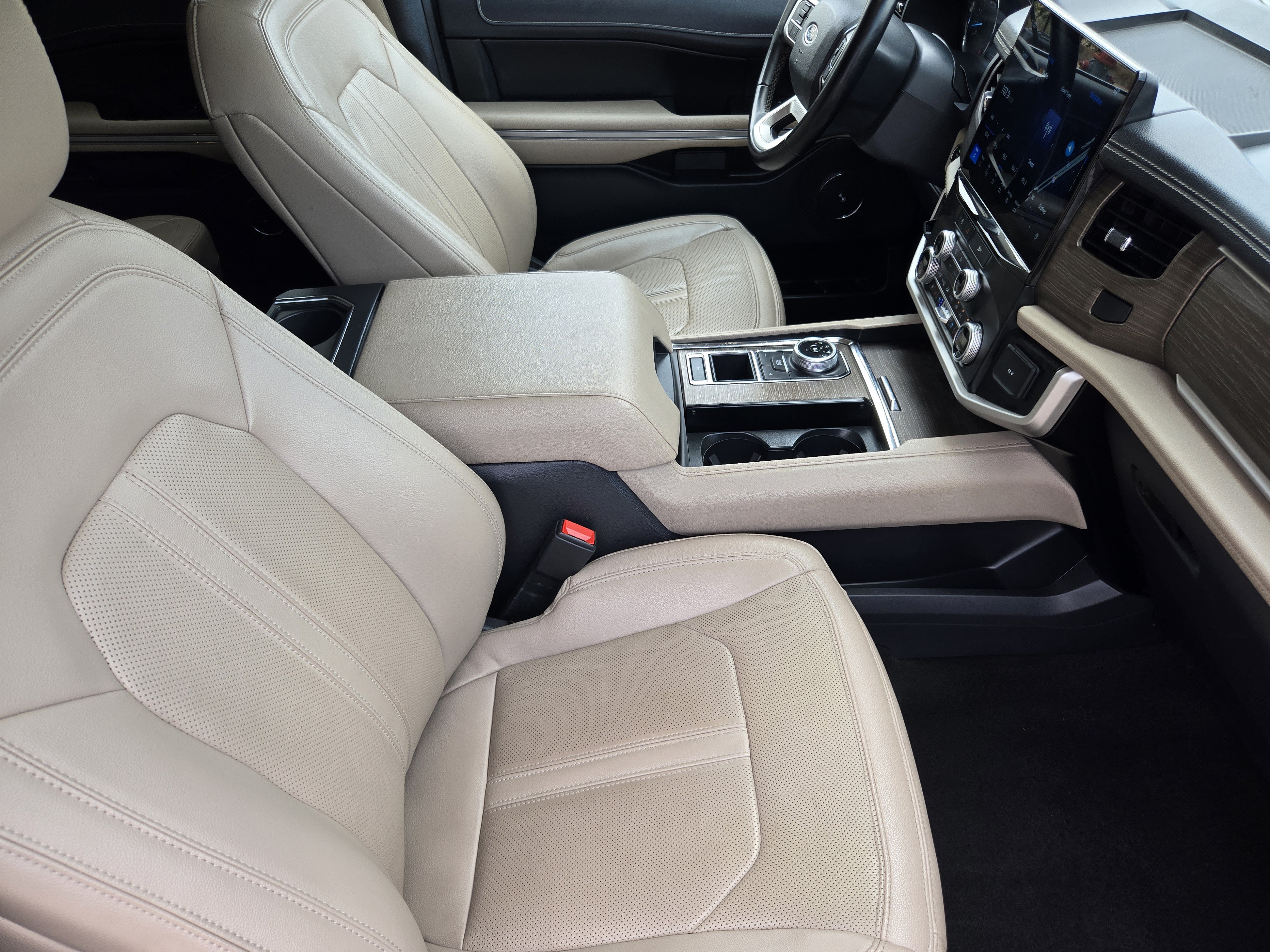 Certified 2024 Ford Expedition Limited RWD image 10