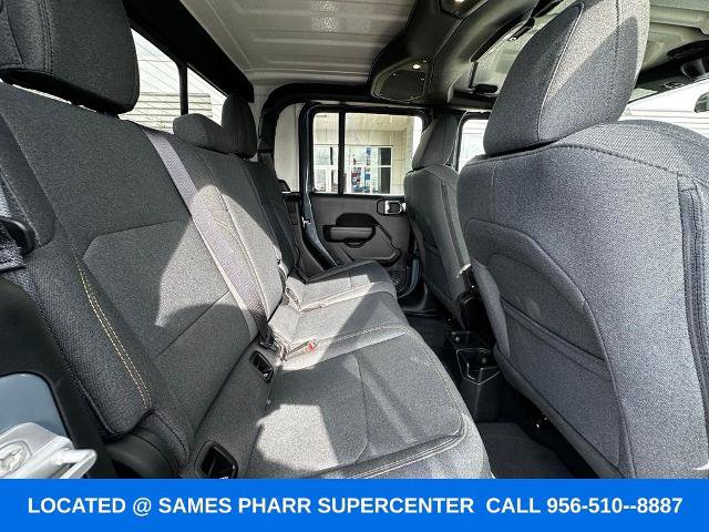 Used 2025 Jeep Gladiator Sport AWD/4WD image 21
