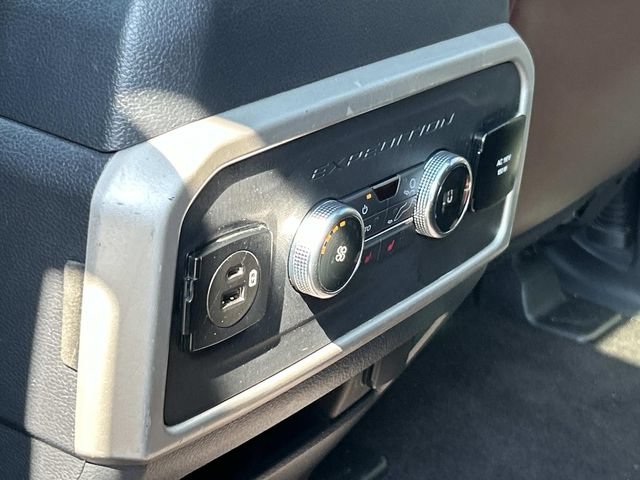 Certified 2022 Ford Expedition Max Limited RWD image 19
