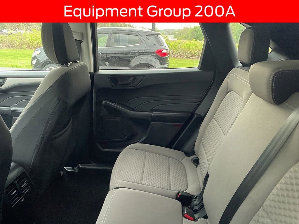 Certified 2022 Ford Escape SE w/ Cold Weather Package AWD/4WD image 8