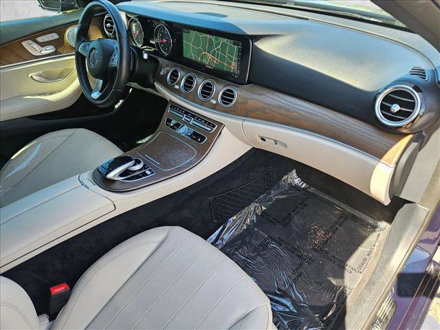 Used 2018 Mercedes-Benz E 300 image 23