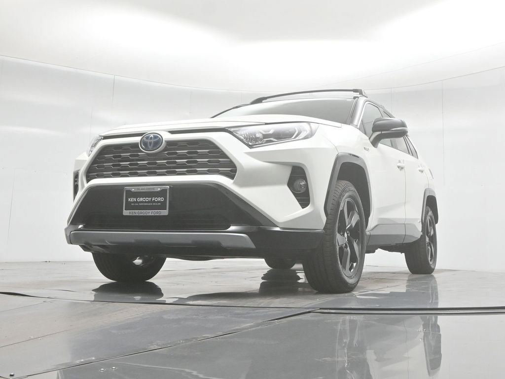 Used 2020 Toyota RAV4 XSE image 27