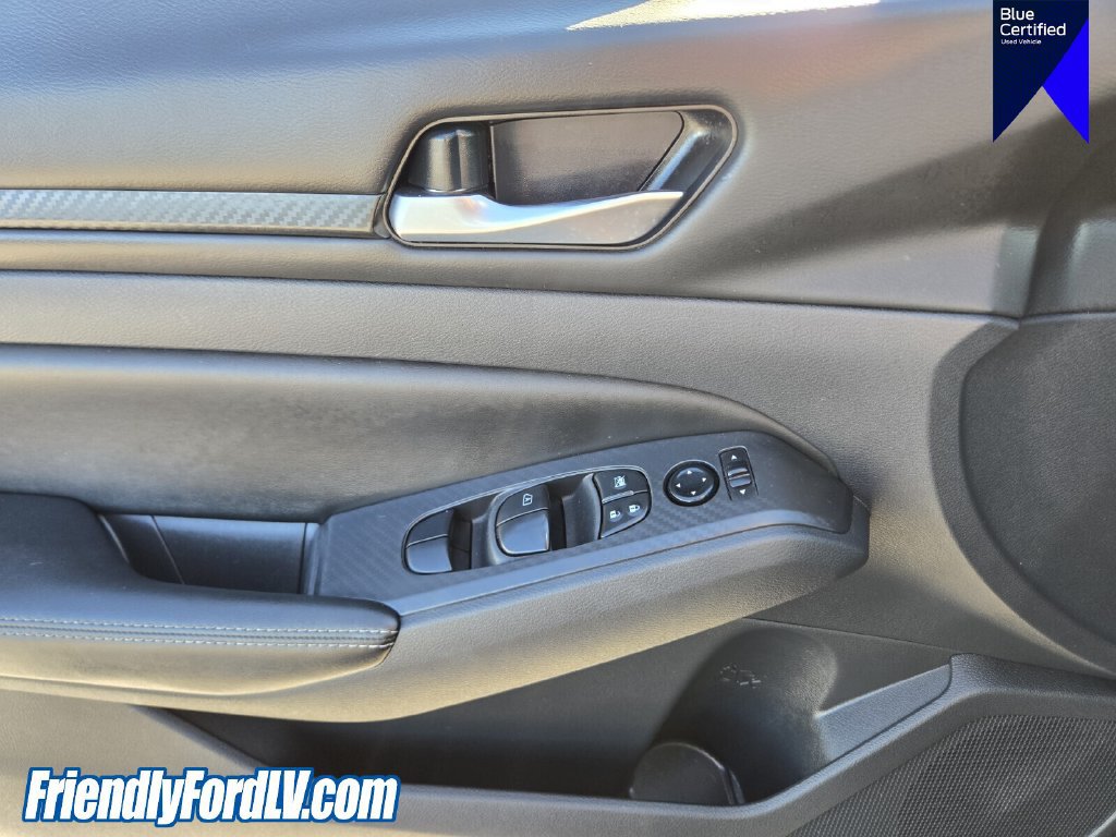 Used 2025 Nissan Altima 2.5 SV FWD image 20