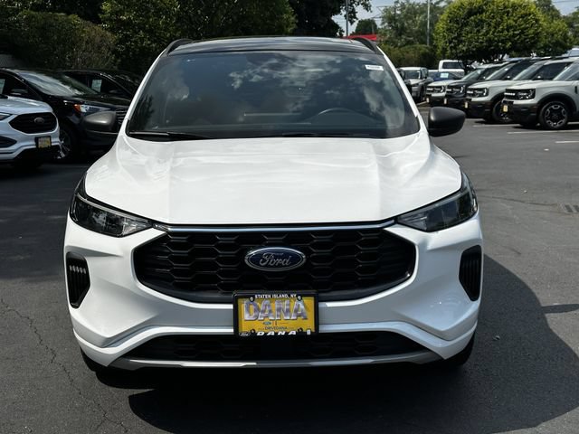Certified 2023 Ford Escape ST-Line w/ Tech Pack #1 AWD/4WD image 2
