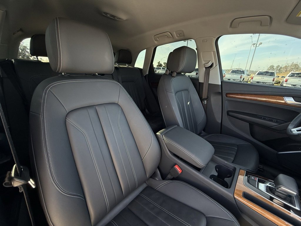 Used 2023 Audi Q5 2.0T Premium w/ Convenience Package image 30