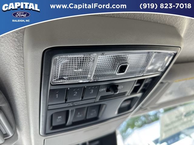 Used 2021 Toyota 4Runner SR5 Premium w/ Moonroof Package AWD/4WD image 33