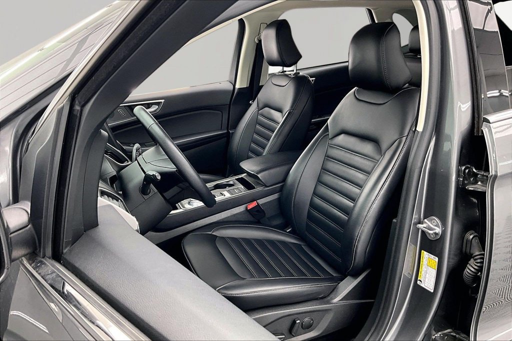 Certified 2024 Ford Edge SEL w/ Convenience Package AWD/4WD image 25