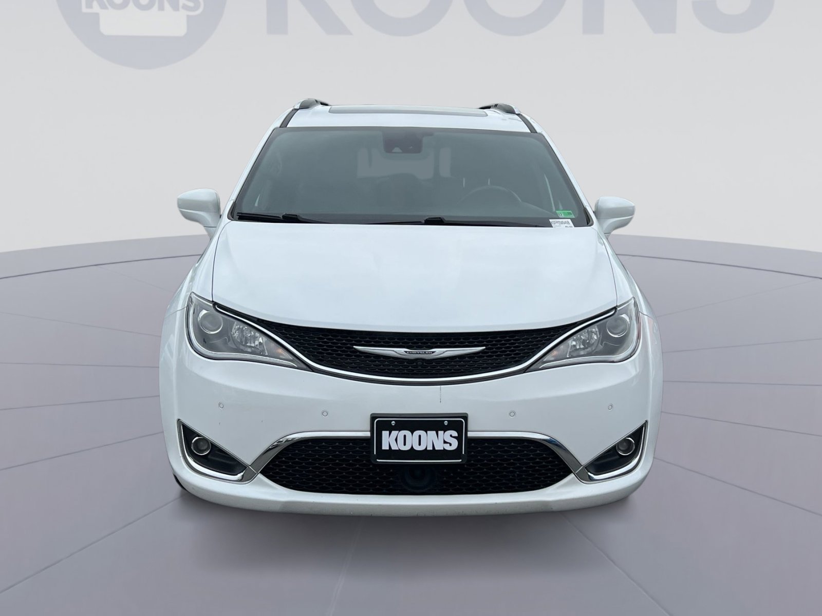 Used 2020 Chrysler Pacifica Touring-L FWD image 19